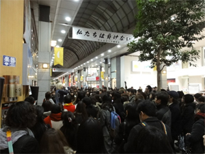120208_cb_live1.jpg
