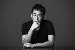 131029funkykato_prof.jpg