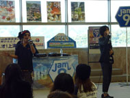 101105live_photo1.jpg